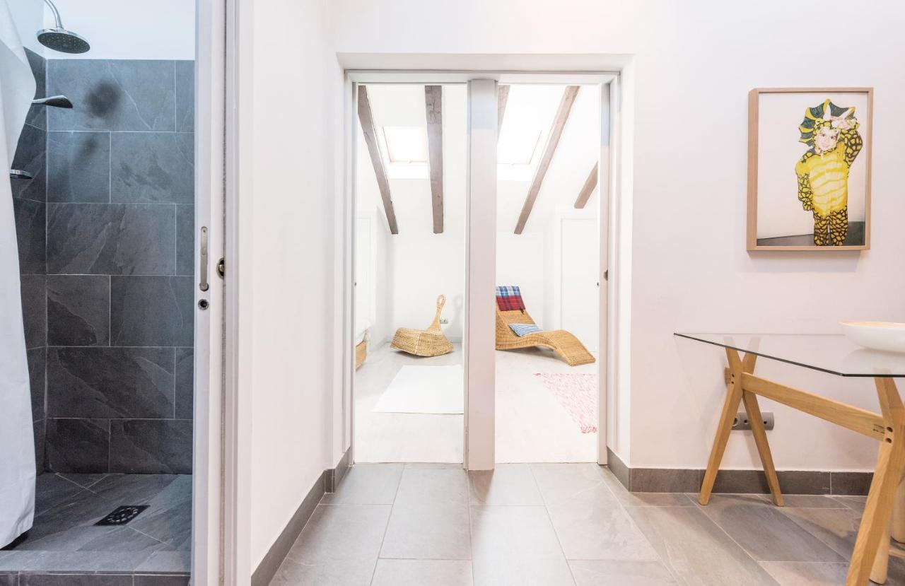 Bohemian 2Bedroom Attic In Lavapies Madrid Eksteriør bilde