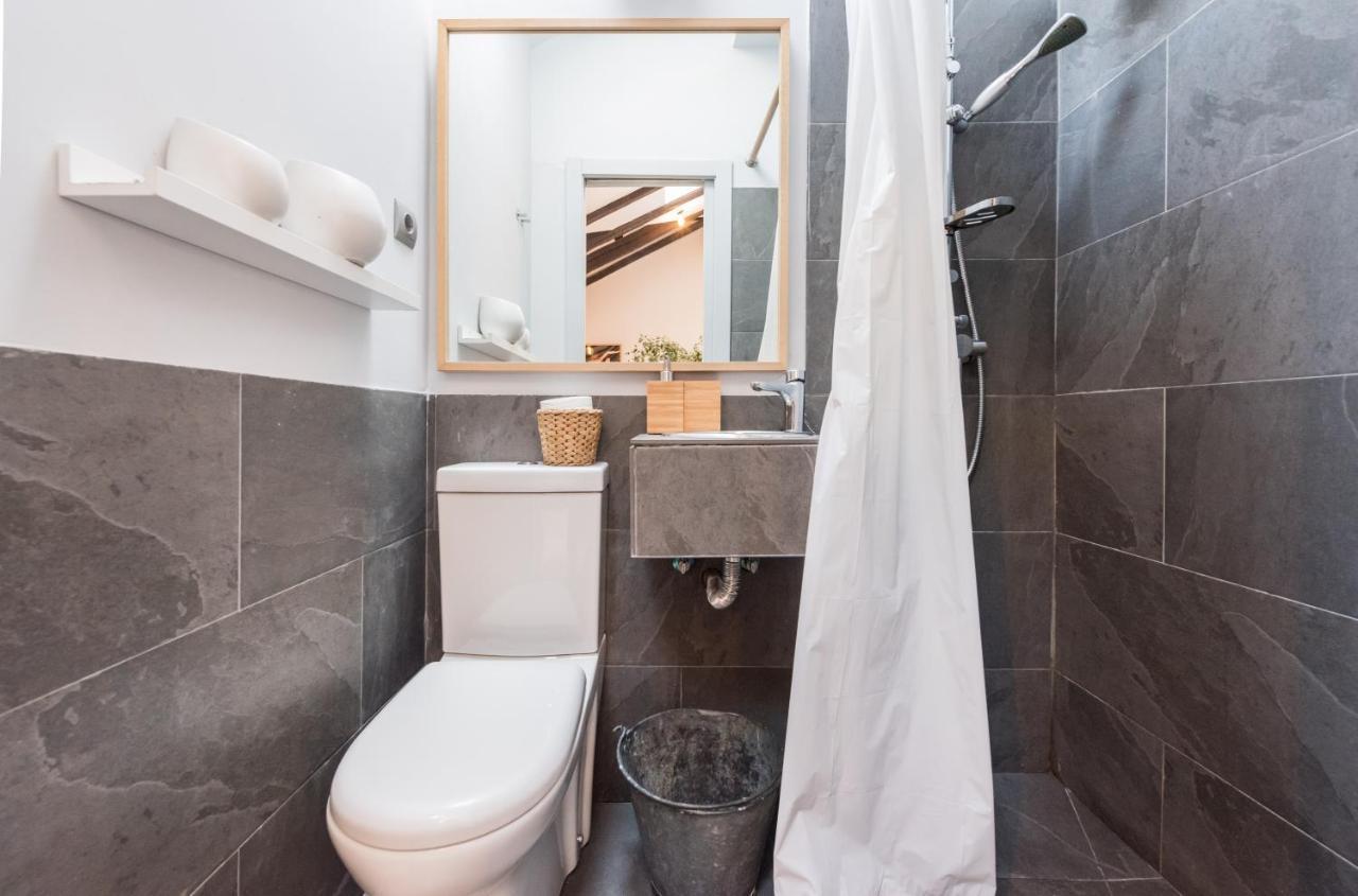 Bohemian 2Bedroom Attic In Lavapies Madrid Eksteriør bilde